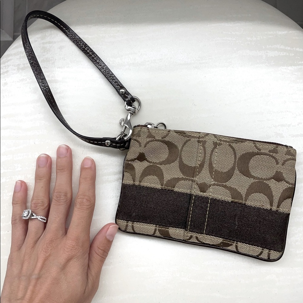 Coach Wristlet, Brown